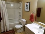 Hall guest bath with tub/shower